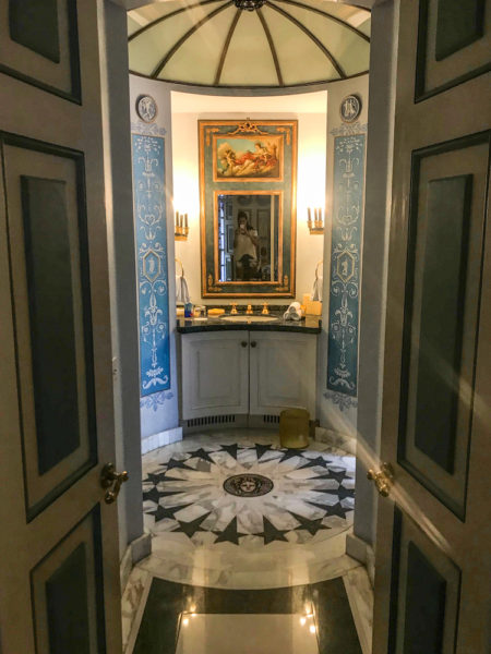 One of the bathrooms inside Villa Casa Casuarina. 