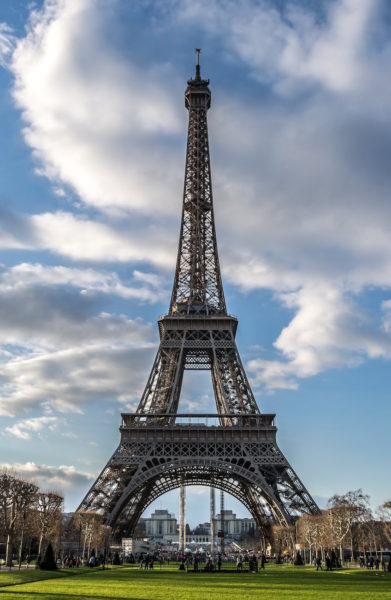 Bucket list ideas: go up the Eiffel Tower!