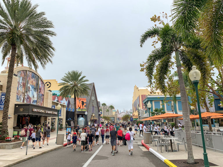 Islands of Adventure vs Universal Studios: Which One is Better?