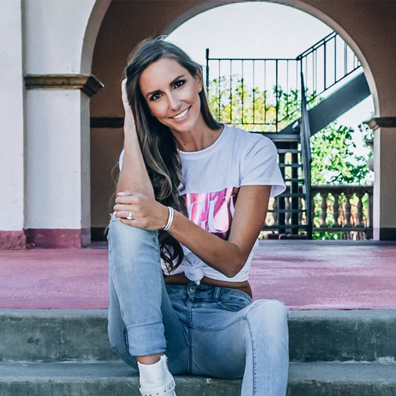 Ashley Jansen - Travel Blogger
