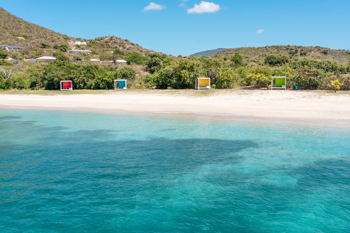 St. Thomas Bay beach is right next to the ferry port. 