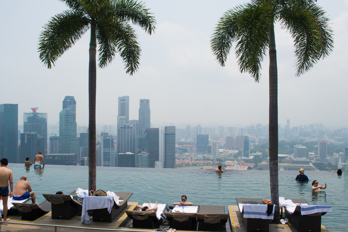 The infinity pool at the Marina Bay sands hotel is definitely a highlight on a weekend in Singapore.